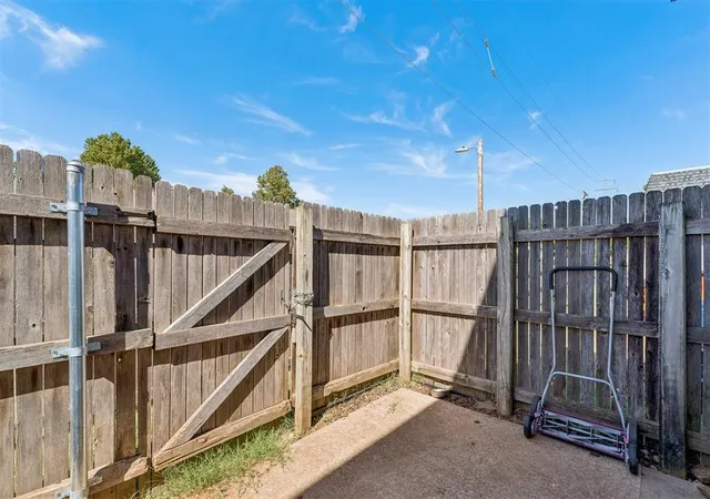 Photo 17 of Condo for sale at 11429 N May Ave, Oklahoma City, OK 73120 | MLS# 1245113 | Listing updated on 2026-09-09