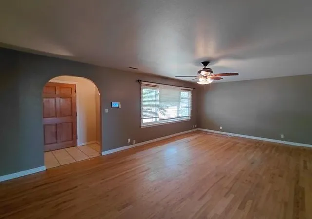 Photo 3 of Single family home for sale at 1004 S 11th Street, Kingfisher, OK 73750 | MLS# 1245115 | Listing updated on 2026-09-22