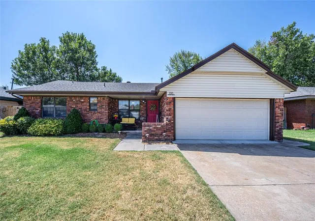 1st image of 110 Utah Ave, Yukon, OK 73099 | MLS# 1245123