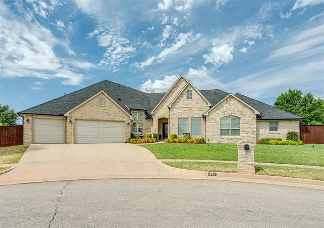 Photo 3 of Sale Pending at 520 Nw 151st Street, Edmond, OK 73013 | MLS# 1245153 | Listing updated on 2026-08-20