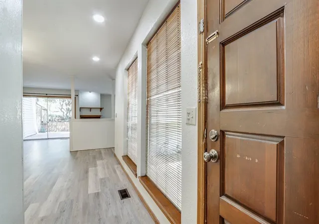 Listing Photo 4 - Condo for sale in building located at 2001 Three Stars Rd, Edmond, OK 73034
