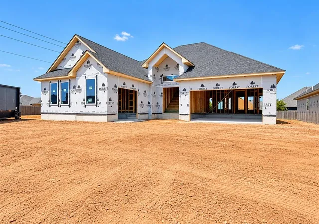 Photo 2 of Single family home for sale at 6421 Nw 154th Terrace, Edmond, OK 73013 | MLS# 1245176 | Listing updated on 2026-09-05