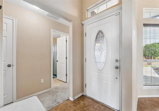 Photo 3 of Sale Pending at 800 SW 161st Street, Oklahoma City, OK 73170 | MLS# 1245187 | Listing updated on 2026-09-08