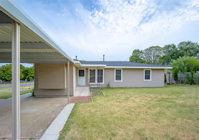 Photo 1 of Sale Pending at 10501 Bellview Dr, Oklahoma City, OK 73130 | MLS# 1245206 | Listing updated on 2026-08-23