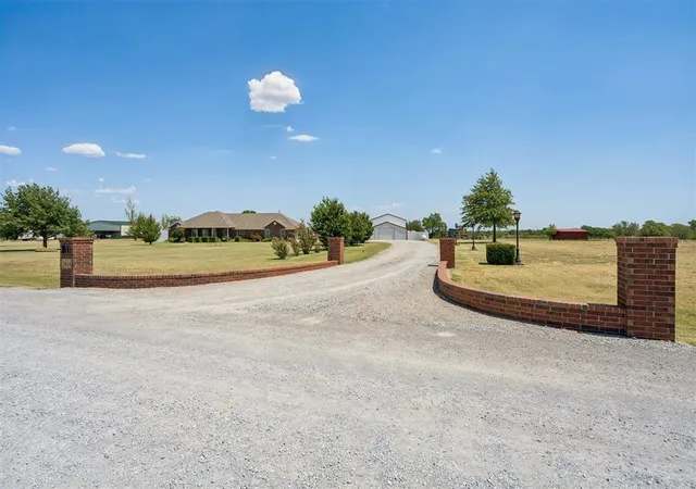 Photo 3 of Sale Pending at 7414 High Meadows Ln, Piedmont, OK 73078 | MLS# 1245209 | Listing updated on 2026-08-26