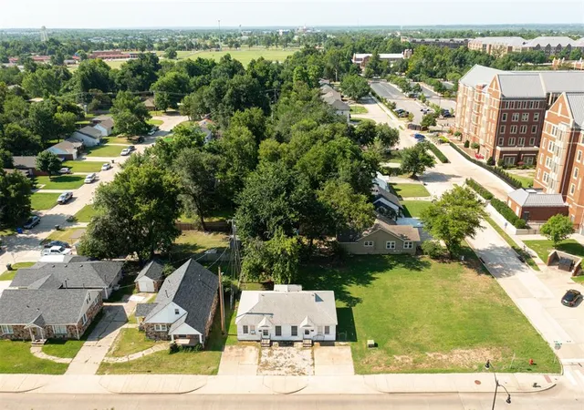 23rd image of 204 E Lindsey St #204, 206, Norman, OK 73069 | MLS# 1245214