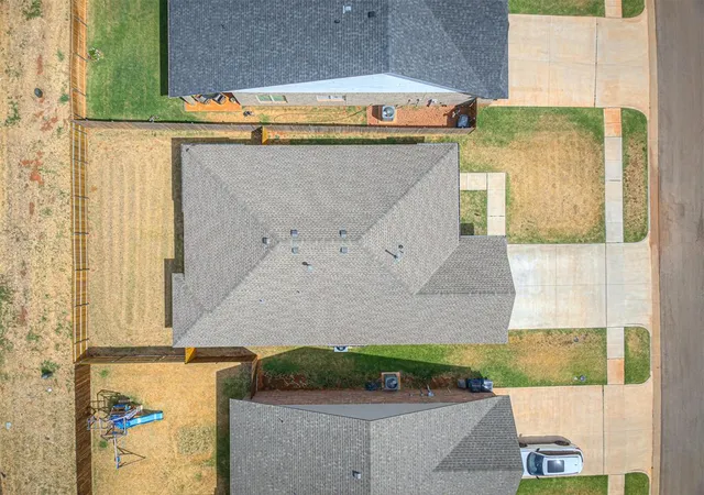 3rd image of 1212 La Vista Ln, Kingfisher, OK 73750 | MLS# 1245232