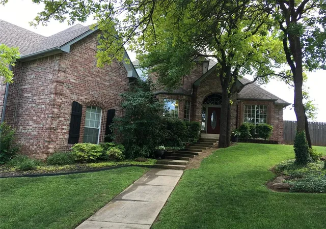 Photo 3 of Sale Pending at 2280 Bay Hl Pl, Edmond, OK 73034 | MLS# 1245236 | Listing updated on 2026-09-02