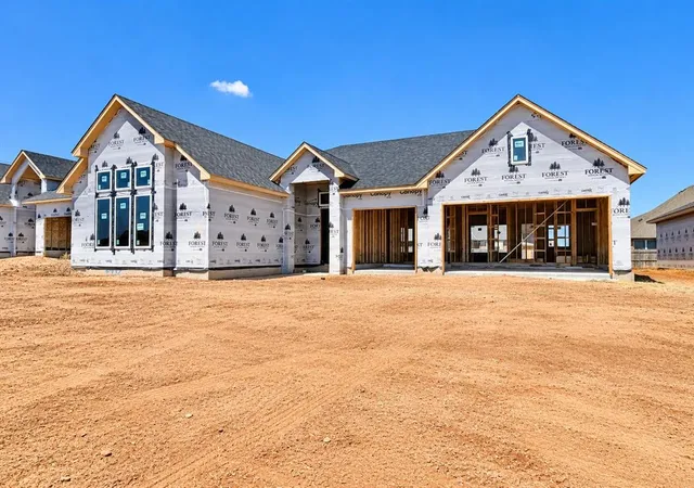 Photo 2 of Single family home for sale at 6417 Nw 154th Terrace, Edmond, OK 73013 | MLS# 1245245 | Listing updated on 2026-09-05
