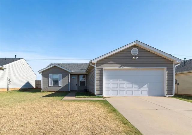 Photo 1 of Sale Pending at 10349 Aberdeen Dr, Yukon, OK 73099 | MLS# 1245251 | Listing updated on 2026-09-02