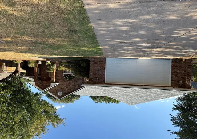 2nd image of 1231 Douglas Cir, Noble, OK 73068 | MLS# 1245265