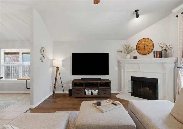 Photo 3 of Sale Pending at 609 SW 6th Street, Moore, OK 73160 | MLS# 1245275 | Listing updated on 2026-08-26