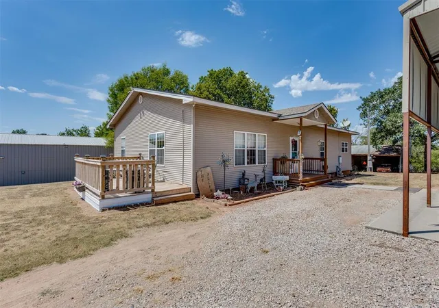 Photo 1 of Single family home for sale at 334486 E Hwy 62, Mc Loud, OK 74851 | MLS# 1245281 | Listing updated on 2026-10-06