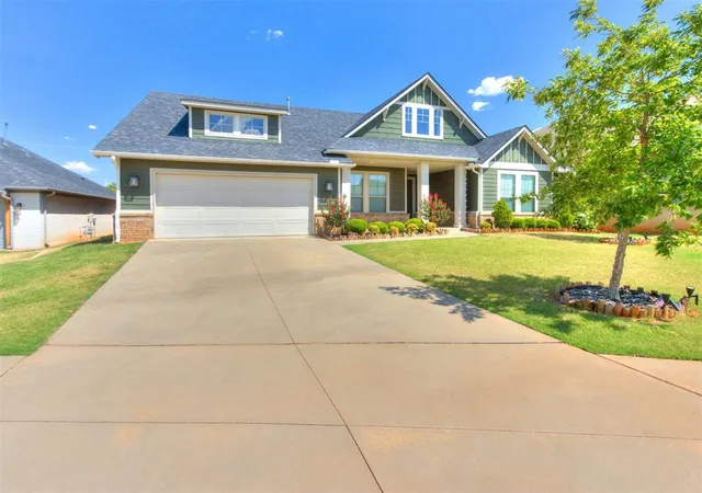 Photo 3 of Single family home for sale at 3917 Bandera Trl, Norman, OK 73069 | MLS# 1245287 | Listing updated on 2026-08-22
