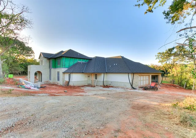 Photo 5 of Sale Pending at 9800 NE 146th Terrace, Jones, OK 73049 | MLS# 1245293 | Listing updated on 2026-09-02