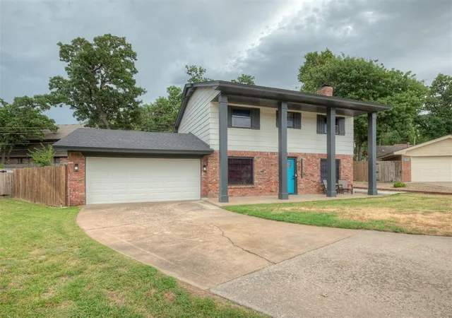 2nd image of 8100 Nw 20th Ter, Oklahoma City, OK 73127 | MLS# 1245300