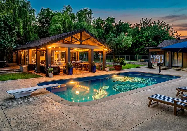 Photo 2 of Mansion for sale at 1400 Pranter Ln, Edmond, OK 73013 | MLS# 1245310 | Listing updated on 2026-10-03