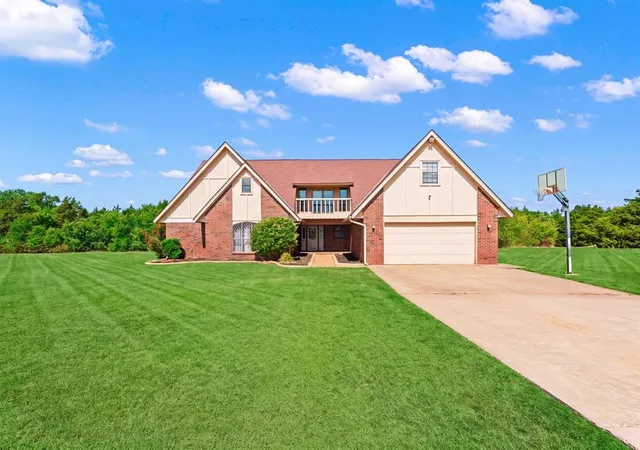 Photo 1 of Single family home for sale at 1811 Cedar Trl, Cashion, OK 73016 | MLS# 1245341 | Listing updated on 2026-09-13