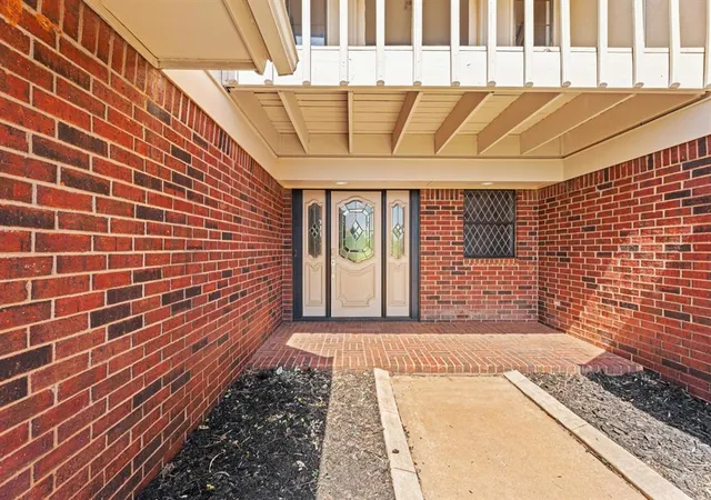 Photo 3 of Single family home for sale at 1811 Cedar Trl, Cashion, OK 73016 | MLS# 1245341 | Listing updated on 2026-09-13