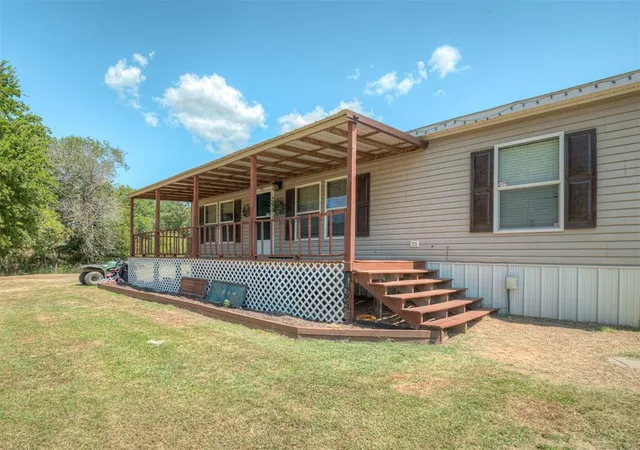 2nd image of 100041 N 3740 Rd, Okemah, OK 74859 | MLS# 1245349