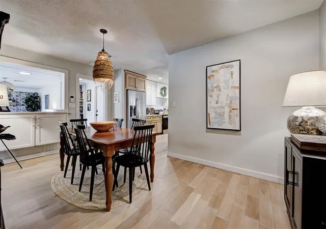 Photo 3 of Sale Pending at 2520 Huntleigh Dr, Oklahoma City, OK 73120 | MLS# 1245355 | Listing updated on 2026-08-25