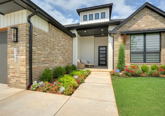 Photo 2 of Single family home for sale at 15445 Bonita Ln, Edmond, OK 73013 | MLS# 1245368 | Listing updated on 2026-08-21