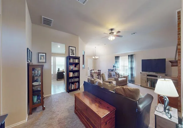 Photo 2 of Single family home for sale at 805 Canyon Dr, Yukon, OK 73099 | MLS# 1245370 | Listing updated on 2026-09-12