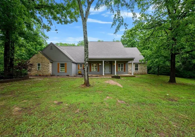 Photo 3 of Single family home for sale at 482 Raintree Rd, Broken Bow, OK 74728 | MLS# 1245371 | Listing updated on 2026-09-21