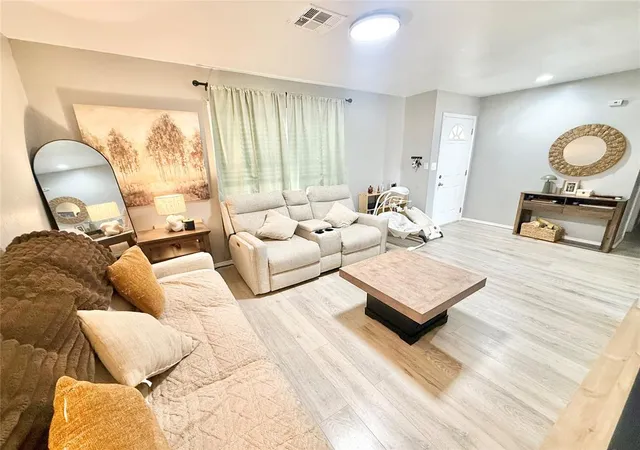 Photo 4 of Single family home for sale at 512 Mercury St, Altus, OK 73521 | MLS# 1245372 | Listing updated on 2026-08-26