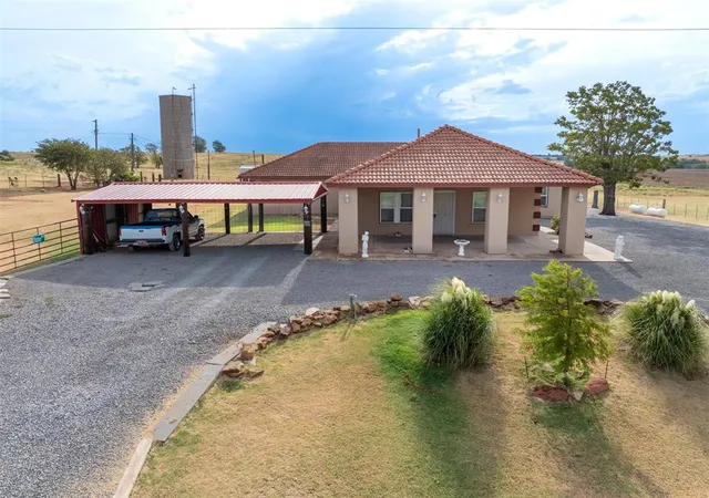 Photo 3 of Sale Pending at 16115 County Street 2610, Binger, OK 73009 | MLS# 1245387 | Listing updated on 2026-10-08