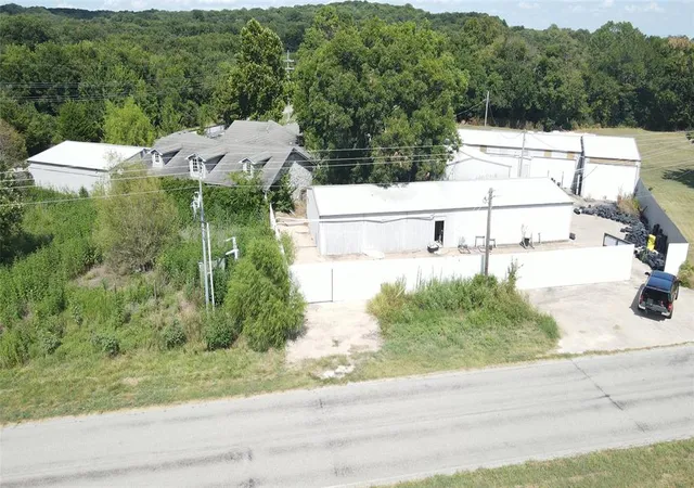 3rd image of 18609 County Road 1580, Ada, OK 74820 | MLS# 1245397