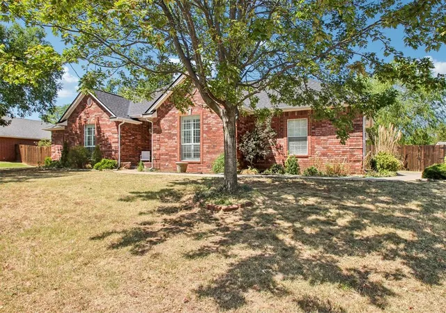 1st image of 504 Pool Ln, Shawnee, OK 74801 | MLS# 1245399