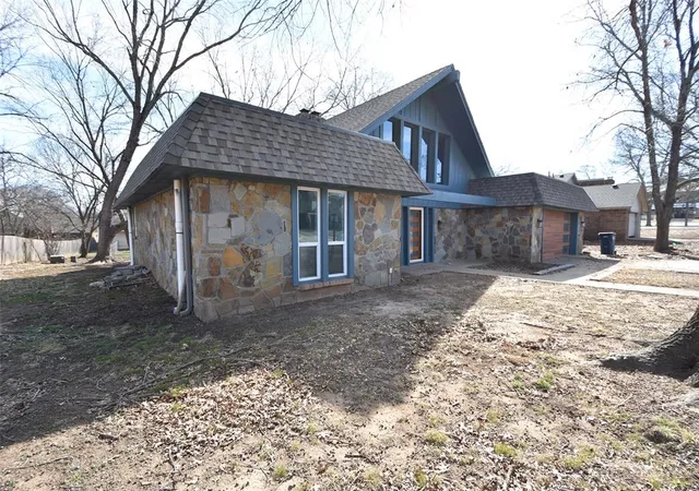 Photo 3 of Single family home for sale at 2206 Northwood Dr, Seminole, OK 74868 | MLS# 1245408 | Listing updated on 2026-09-03