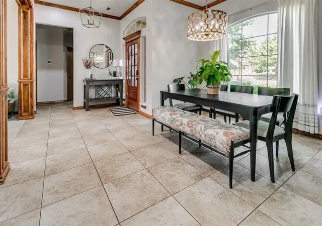 Photo 4 of Single family home for sale at 5832 Havenshire Ln, Edmond, OK 73034 | MLS# 1245409 | Listing updated on 2026-08-21