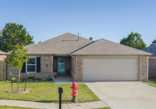 Photo 1 of Single family home for sale at 1316 Dustin Dr, Edmond, OK 73003 | MLS# 1245413 | Listing updated on 2026-10-28