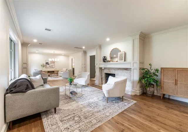 Photo 3 of Single family home for sale at 1807 Dorchester Dr, Nichols Hills, OK 73120 | MLS# 1245415 | Listing updated on 2026-08-21