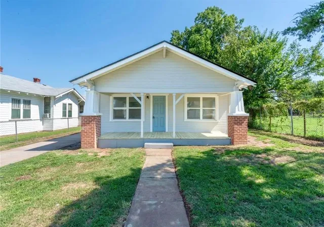 Photo 1 of Single family home for sale at 329 Se 25th Street, Oklahoma City, OK 73129 | MLS# 1245417 | Listing updated on 2026-08-21