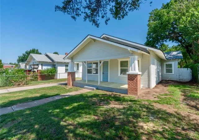 Photo 3 of Single family home for sale at 329 Se 25th Street, Oklahoma City, OK 73129 | MLS# 1245417 | Listing updated on 2026-08-21