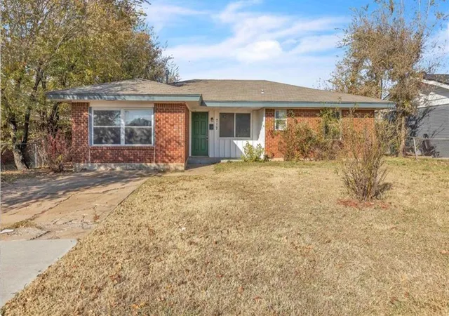 1st image of 717 Ne 37th St, Oklahoma City, OK 73105 | MLS# 1245420