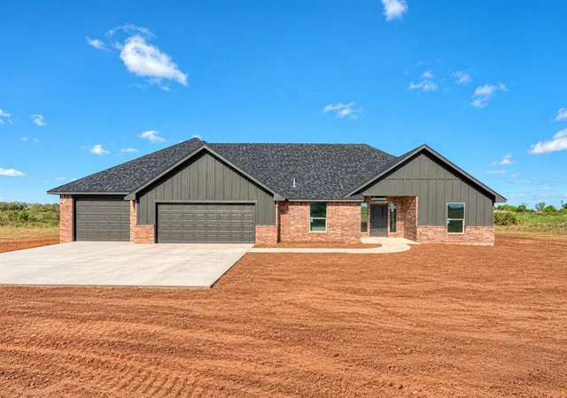 Photo 1 of Single family home for sale at 2661 Secretariat Pass, Guthrie, OK 73044 | MLS# 1245433 | Listing updated on 2026-10-17