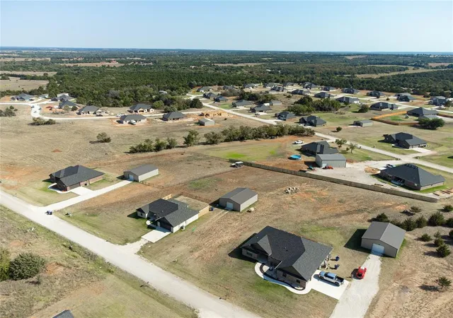 Photo 4 of Single family home for sale at 2661 Secretariat Pass, Guthrie, OK 73044 | MLS# 1245433 | Listing updated on 2026-10-05