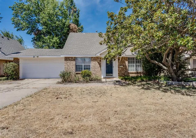 1st image of 1533 Canterbury St, Norman, OK 73069 | MLS# 1245434