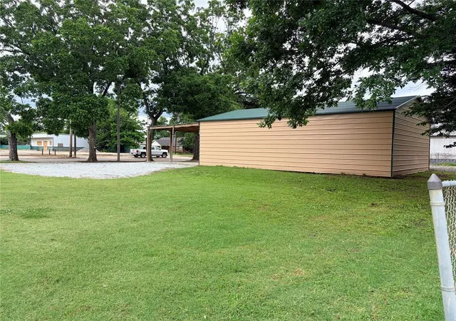 Photo 3 of Single family home for sale at 306 E Gentry Ave, Checotah, OK 74426 | MLS# 1245465 | Listing updated on 2026-08-21