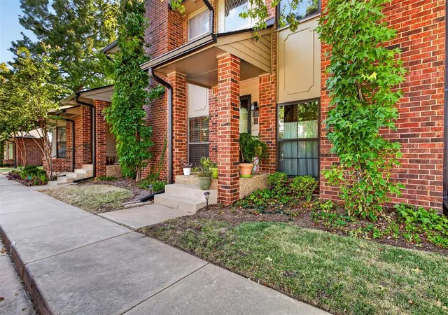 1st image of 6204 Waterford Blvd #3, Oklahoma City, OK 73118 | MLS# 1245478