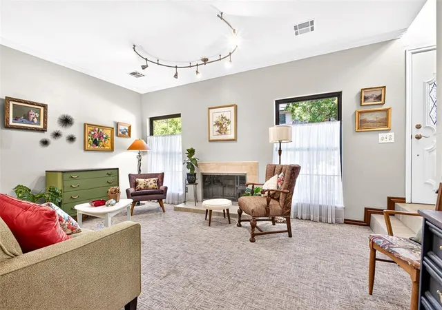Listing Photo 4 - Condo for sale in building located at 6204 Waterford Blvd, Oklahoma, OK 73118 - Unit #3