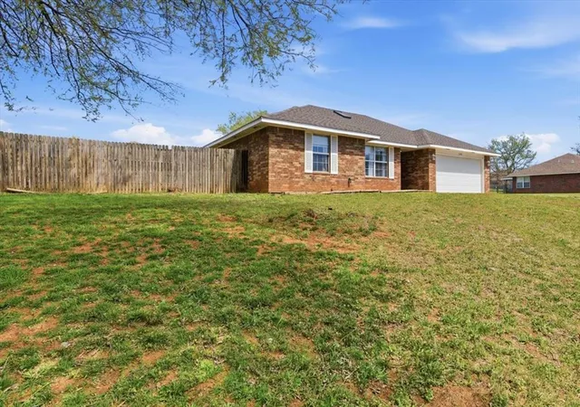 2nd image of 202 E Earl St, Wanette, OK 74878 | MLS# 1245502