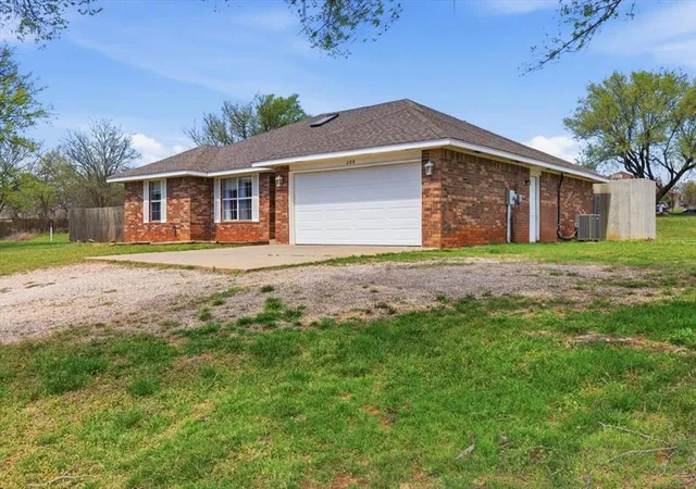 3rd image of 202 E Earl St, Wanette, OK 74878 | MLS# 1245502