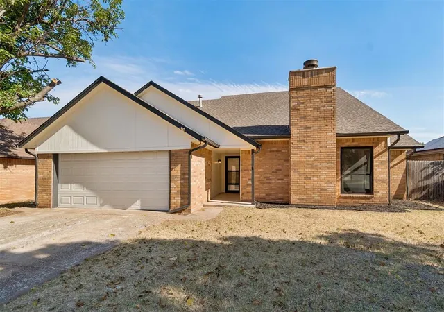 Photo 3 of Sale Pending at 7901 Maehs Cir, Oklahoma City, OK 73162 | MLS# 1245516 | Listing updated on 2026-08-21