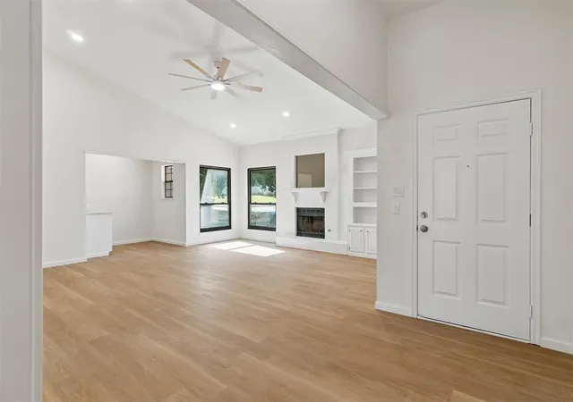 Photo 4 of Sale Pending at 7901 Maehs Cir, Oklahoma City, OK 73162 | MLS# 1245516 | Listing updated on 2026-08-21