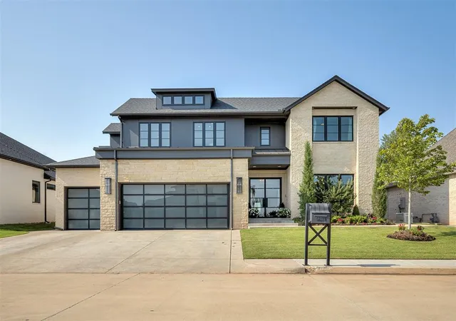 2nd image of 2108 Wiregrass Dr, Edmond, OK 73025 | MLS# 1245523